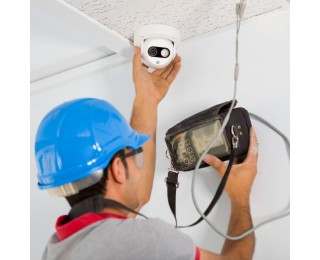 Монтаж и подключение видеокамеры в помещении